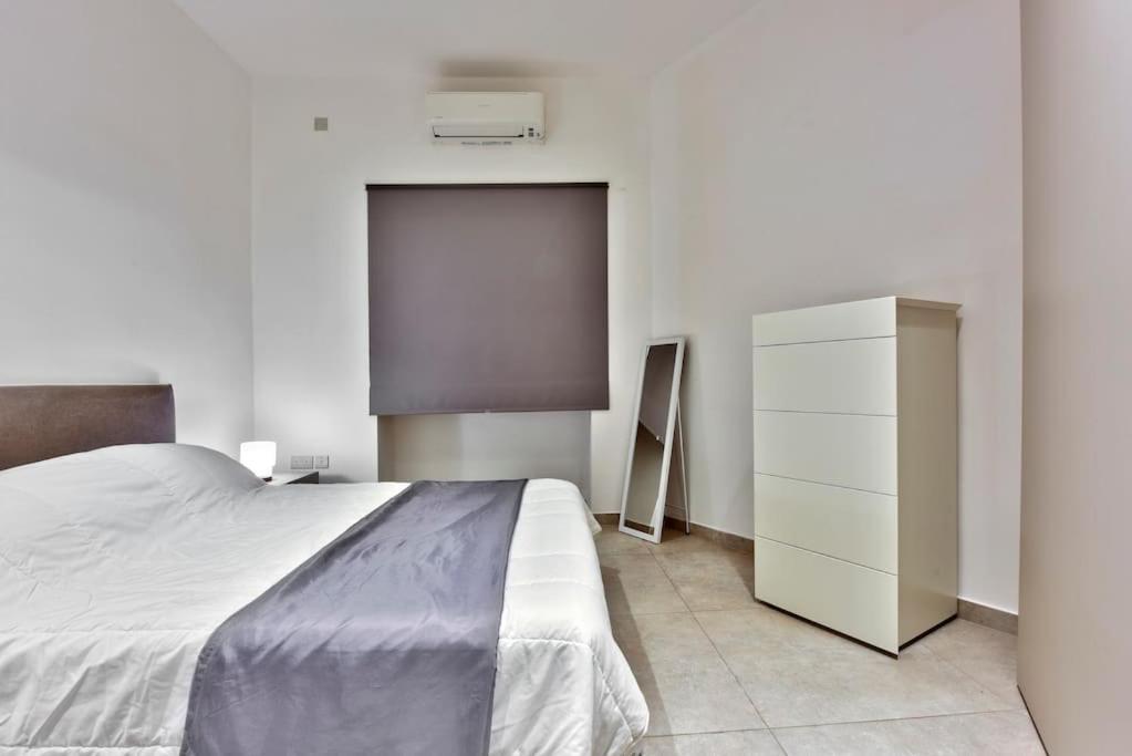 Modern 3 Bed & 2 Bth Apt סליאמה מראה חיצוני תמונה